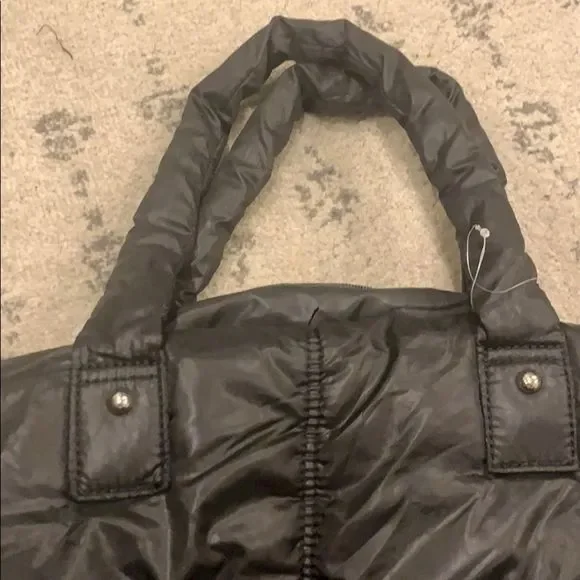 NWOT Kenneth Cole Puffer Bag - Picture 2 of 5